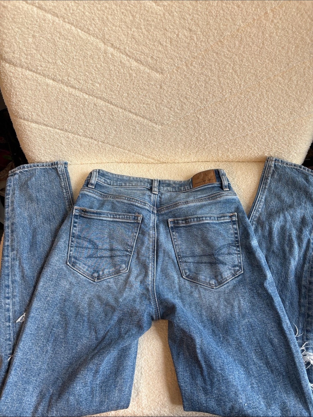American Eagle Outfitters High-Rise Blue Distressed Women's Jeans